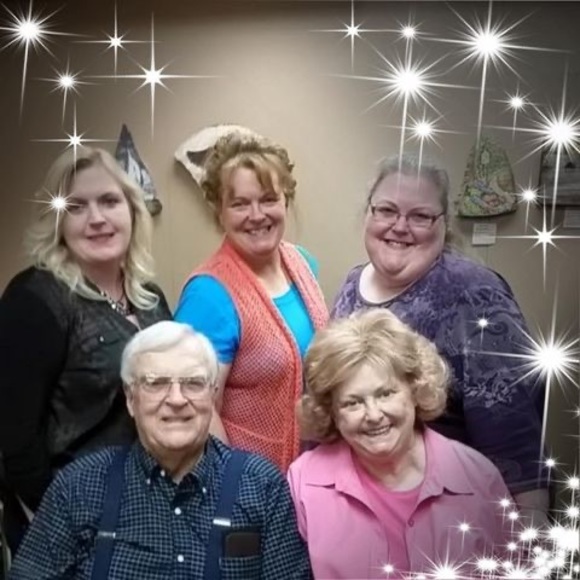 Meet your Posher, Cynthia - Picture 1 of 1